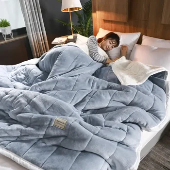 Коралловый флис Осень Зима Теплые одеяла для кровати 3 слоя Утолщенное Фланелевое одеяло Стеганое одеяло Мягкие Удобные теплые одеяла, которые можно стирать