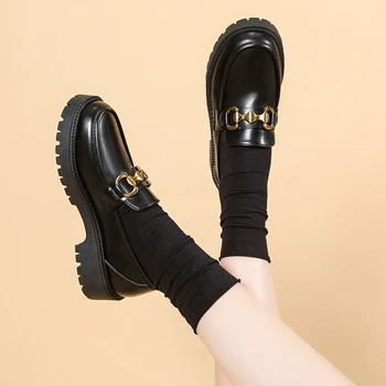2023 Новые женские туфли на каблуке Весенние лоферы для отдыха Универсальная Элегантная классика Уличная высококачественная женская обувь 1