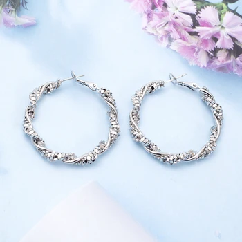 Преувеличенные серьги-кольца в корейском стиле в стиле ретро Для женщин, трендовые изделия, креативный металлический поворот вокруг нагромождения украшений для милых девушек 1